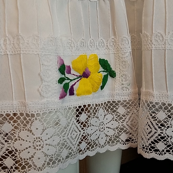 Handmade Mexican style dress - Picture 4 of 9